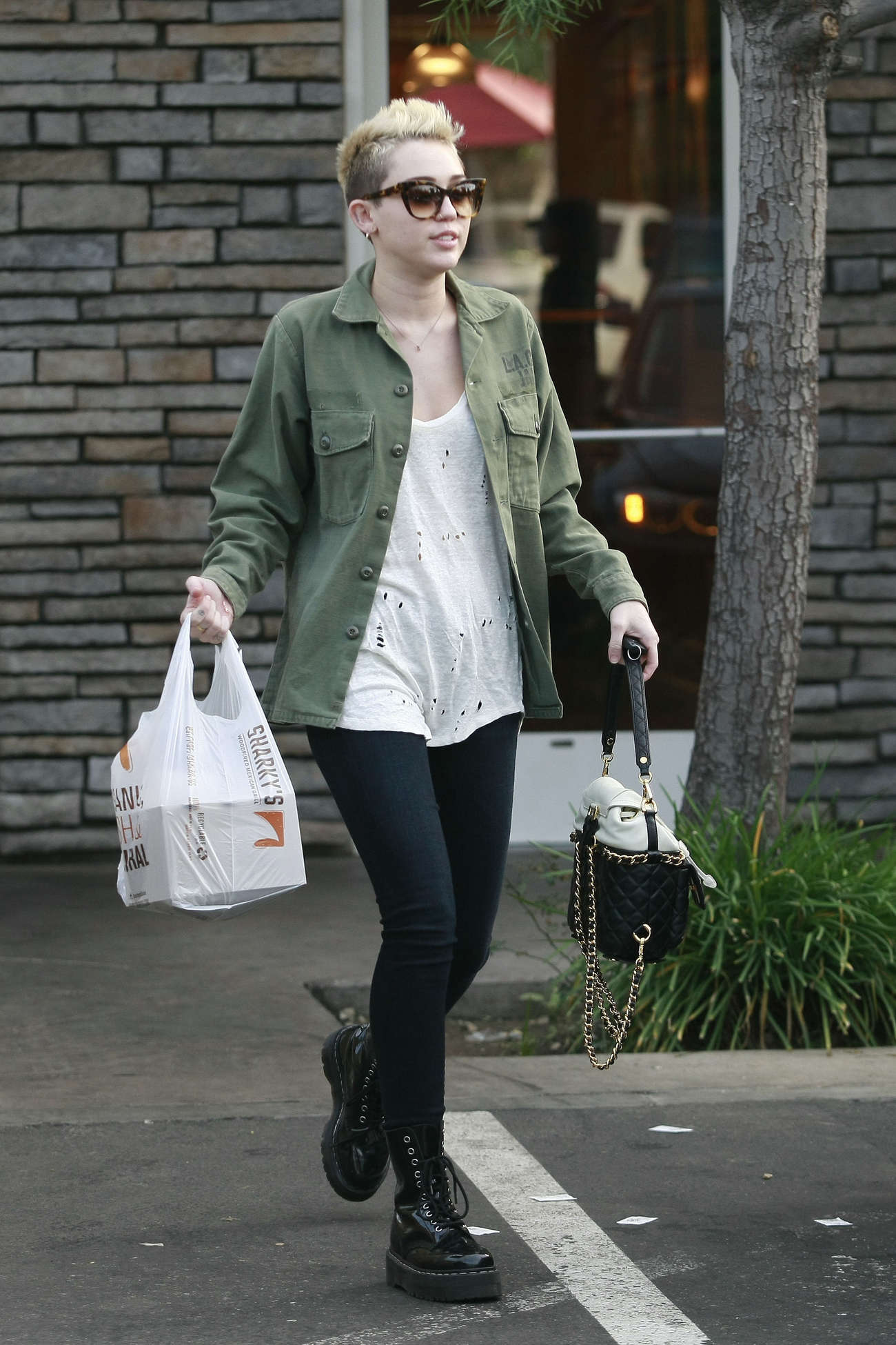 Miley Cyrus - Candids at Sharky’s Woodfired Mexican Grill in Los Angeles